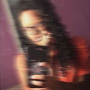 Meet your Posher, Najha